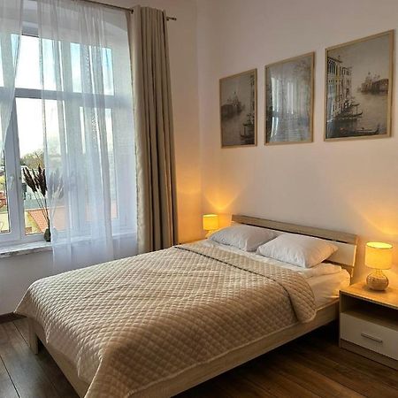 Apartament Piaskowy Kollataja Tomaszów Mazowiecki Exteriör bild